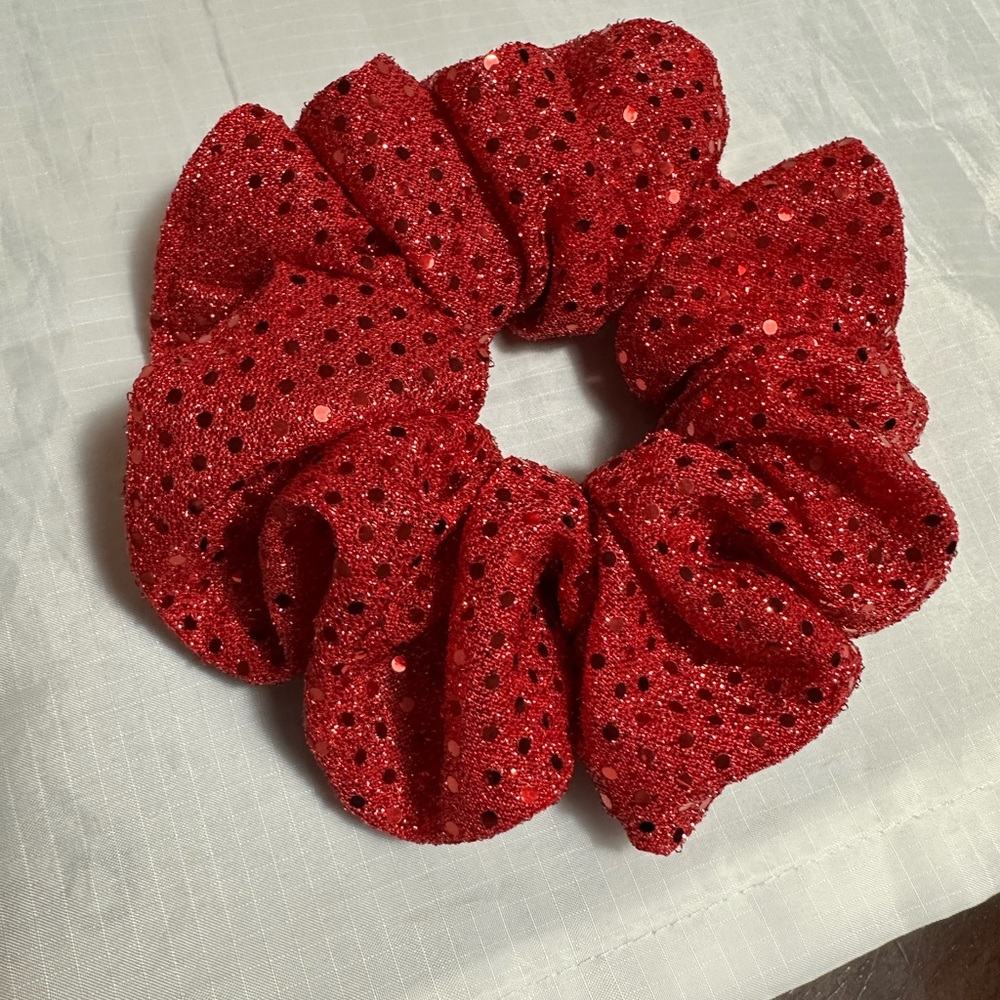 Scrunchie - Picture 4 of 10